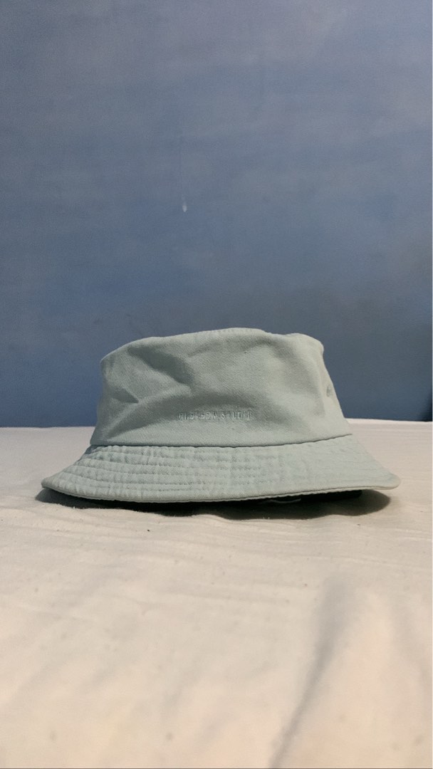 weekday noren bucket hat