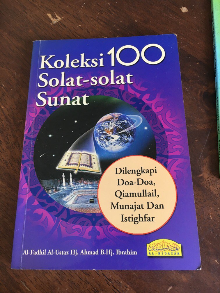 Buku Koleksi 100 Solat Solat Sunat Hobbies And Toys Books And Magazines