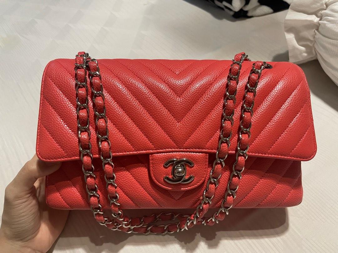 Chanel Classic Flap Medium, Luxury, Bags & Wallets on Carousell