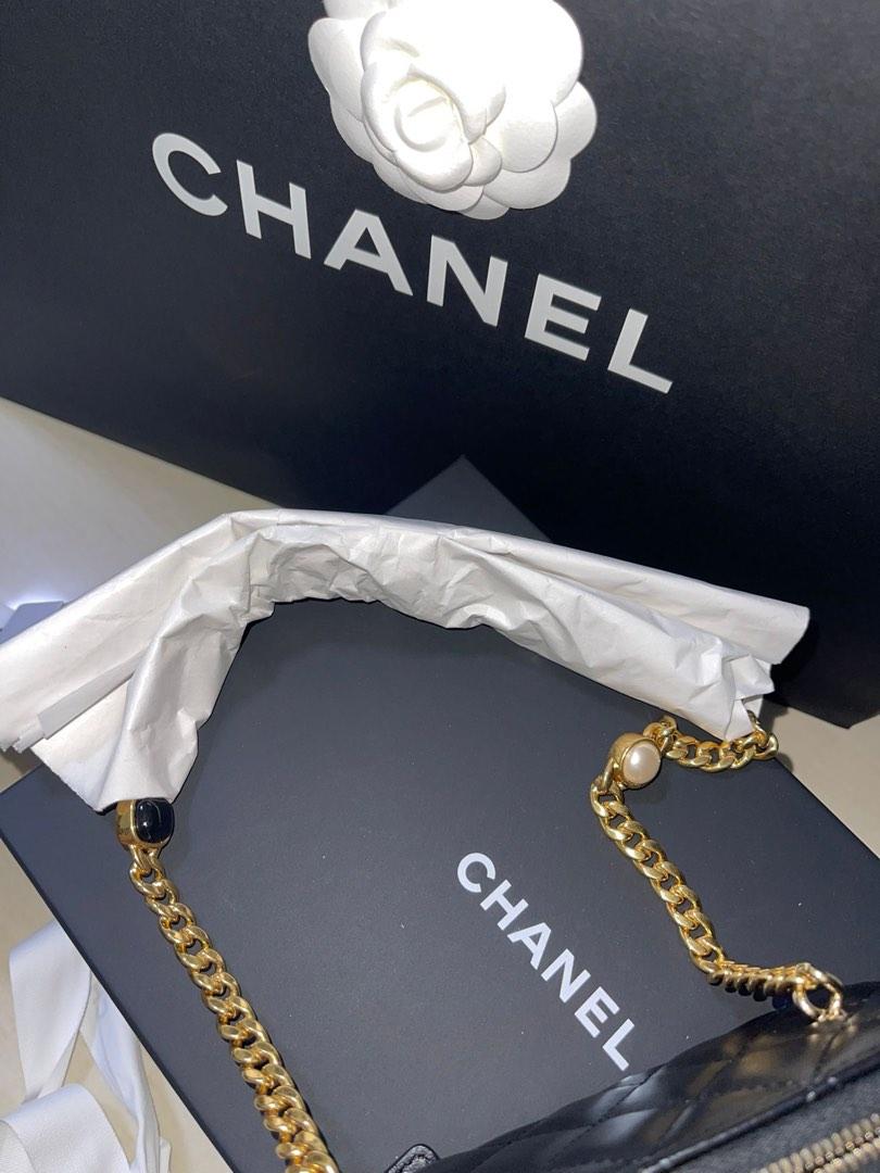 Chanel Vanity with Chain, Luxury, Bags & Wallets on Carousell