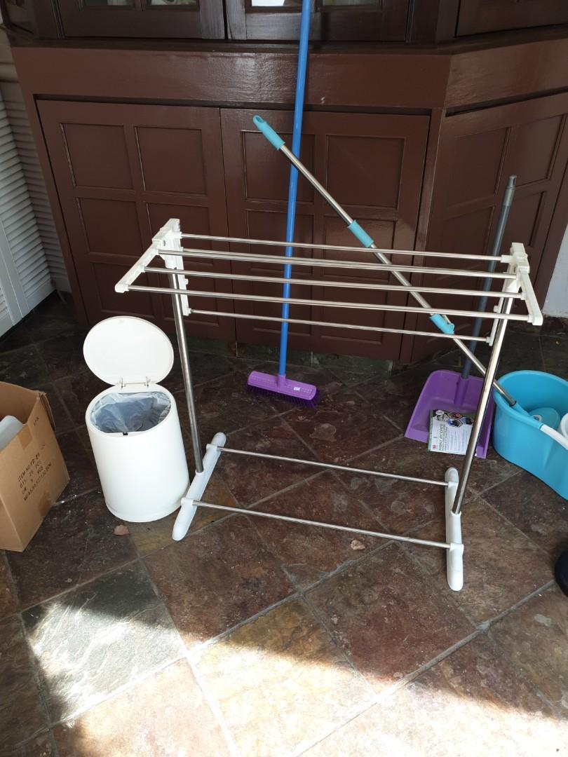 Dustbin for clothes deals