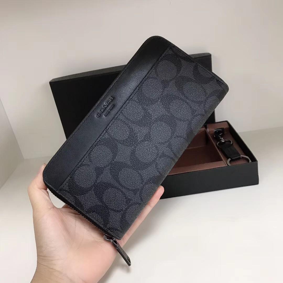 Coach unisex zip long wallet black wallet men wallet gift set instock, Men's  Fashion, Watches & Accessories, Wallets & Card Holders on Carousell