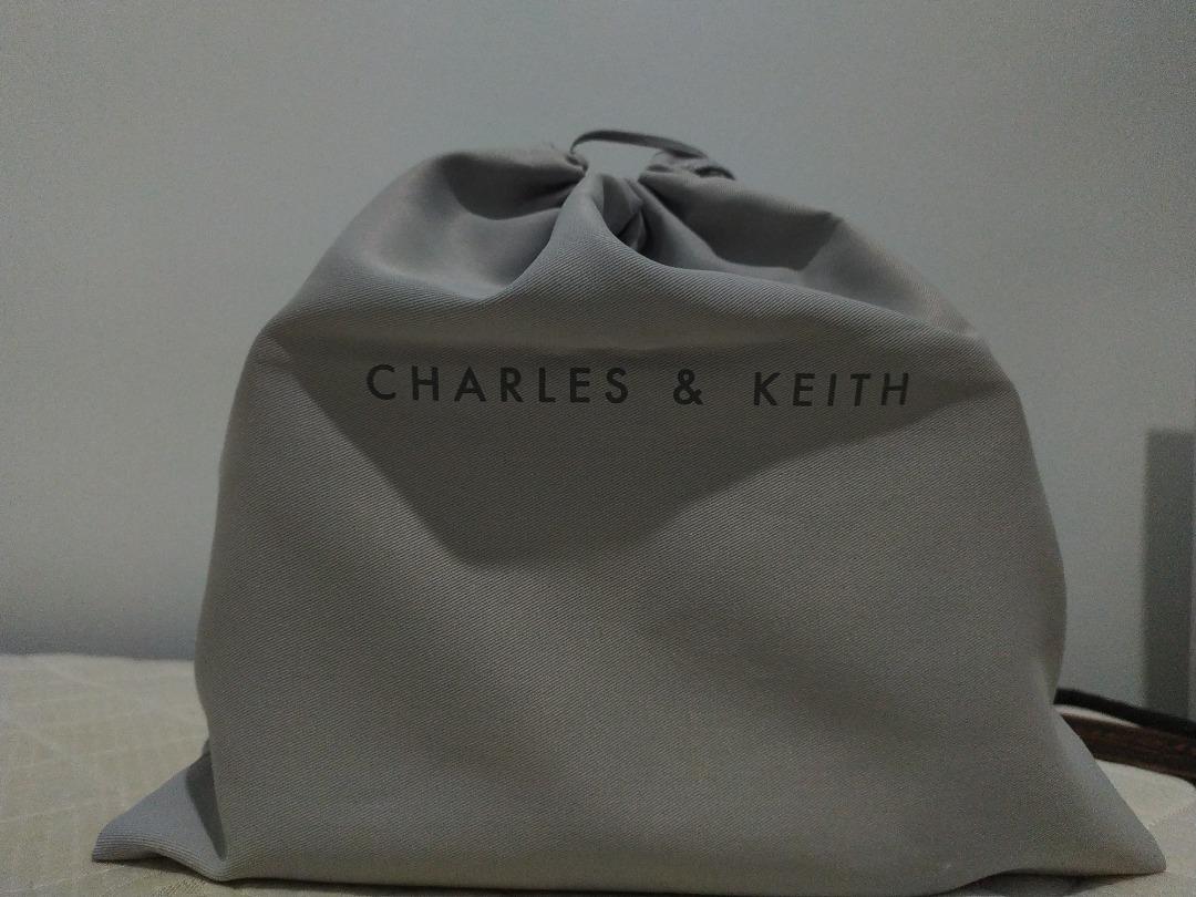 Lock & Key Chain Handle Bag - Cream