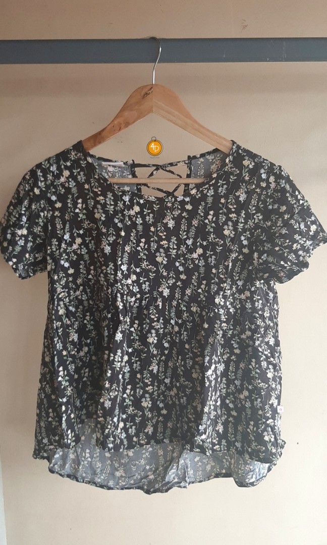 Crissa Floral Blouse, Women's Fashion, Tops, Blouses on Carousell