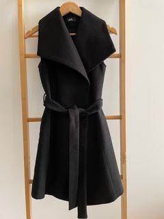 Dotti Black Sleeveless Long Vest
