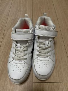 （分類：）位於 。 由 kinyl 提交（商品編號 1181424044，圖片 1）。簡介： 。