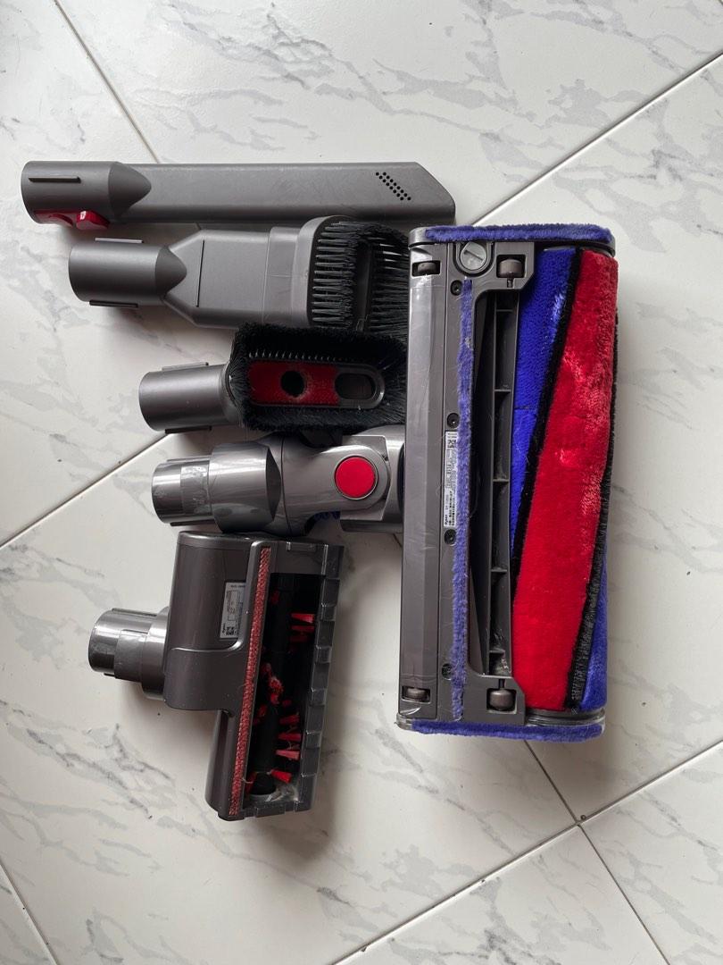Dyson V7 Absolute with accessories, TV & Home Appliances, Vacuum