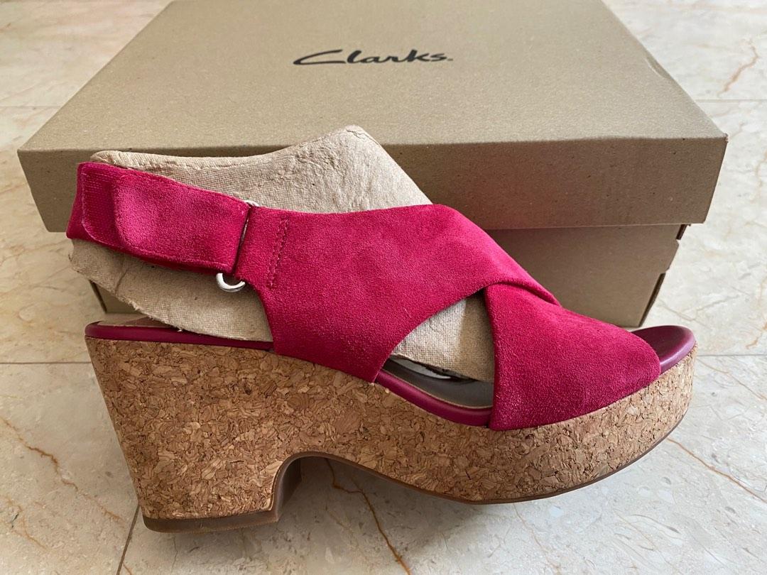 Red top clarks sandals