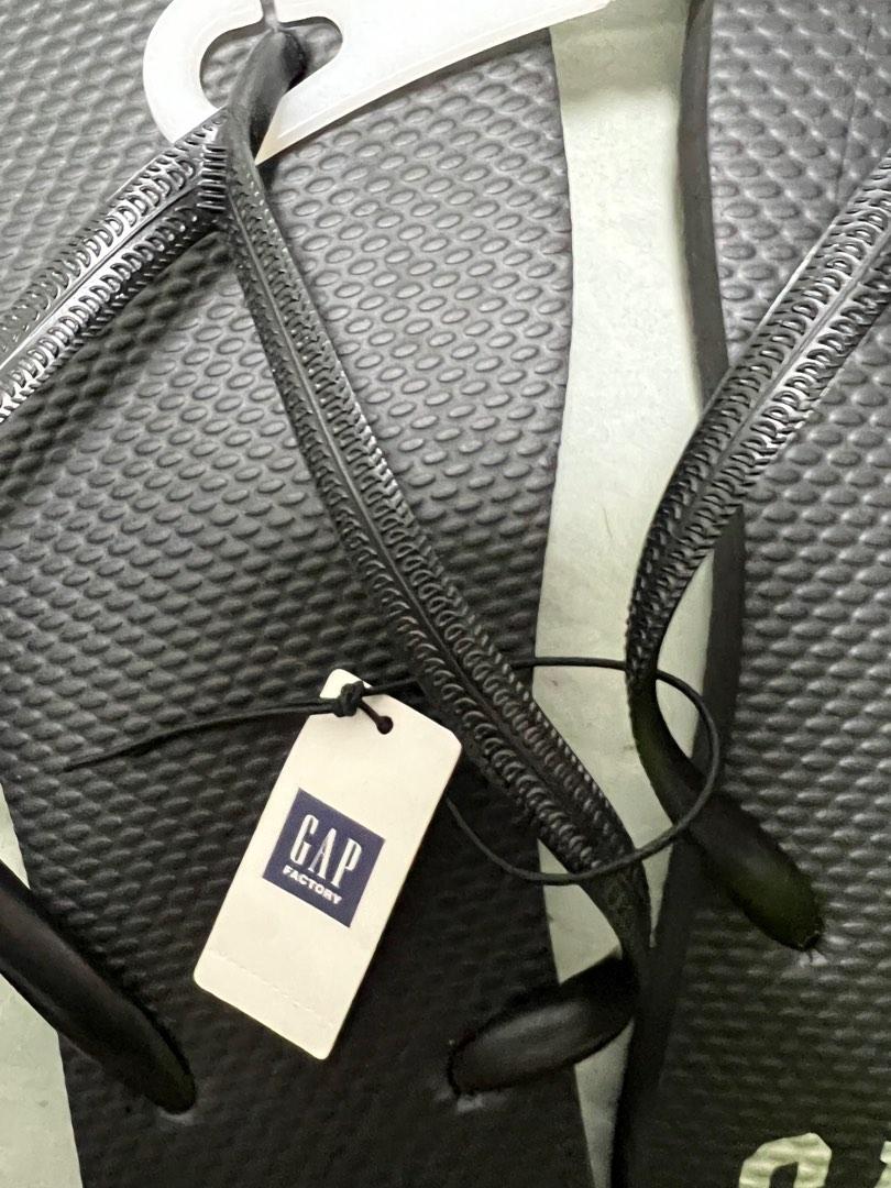 GAP Slippers, Women's Fashion, Footwear, Slippers and slides on Carousell