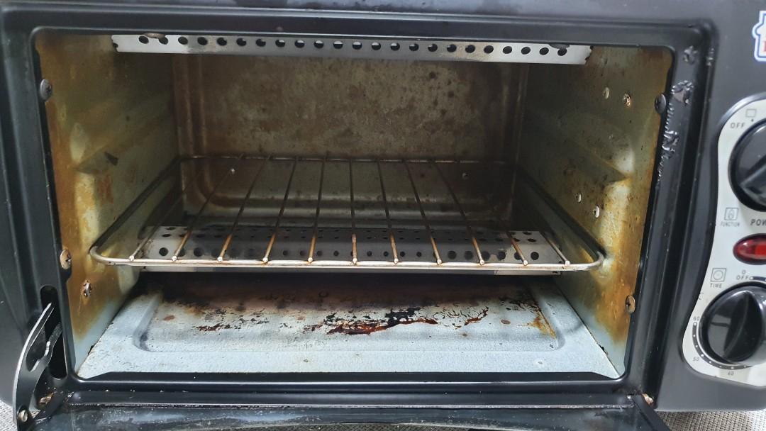 Homeproud Toaster (working, but timer is faulty), TV & Home Appliances