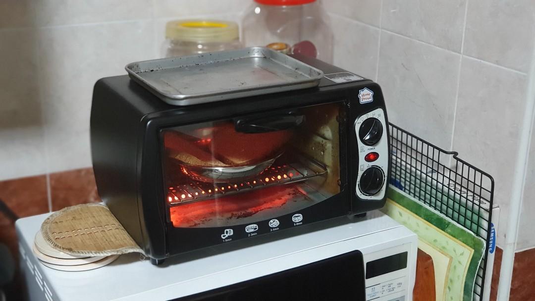 Homeproud Toaster (working, but timer is faulty), TV & Home Appliances