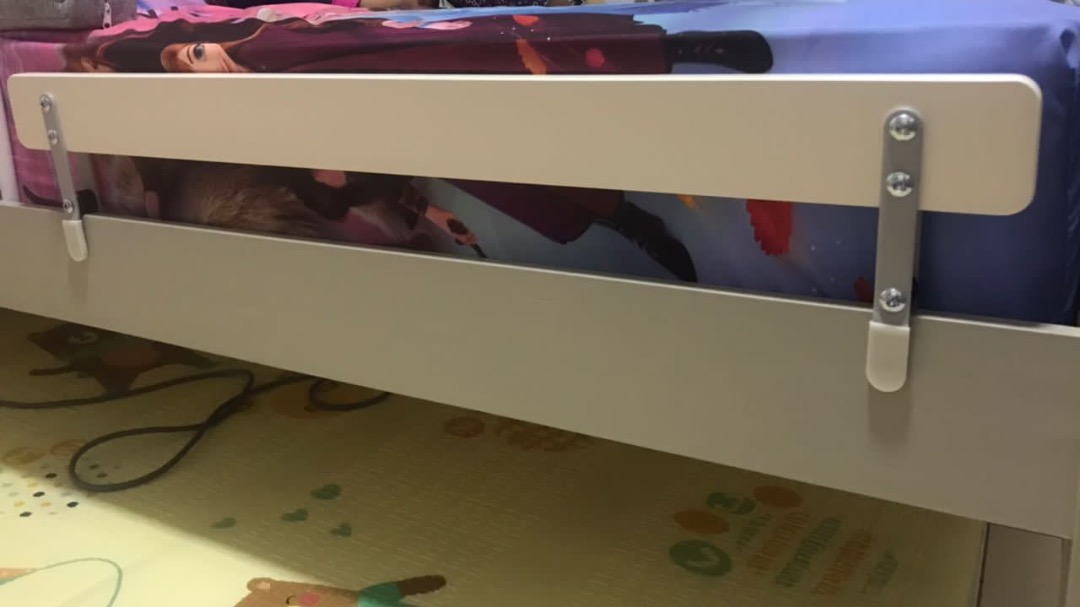 Ikea VIKARE Bed Guard Rail / Penghadang Katil (White)., Babies & Kids