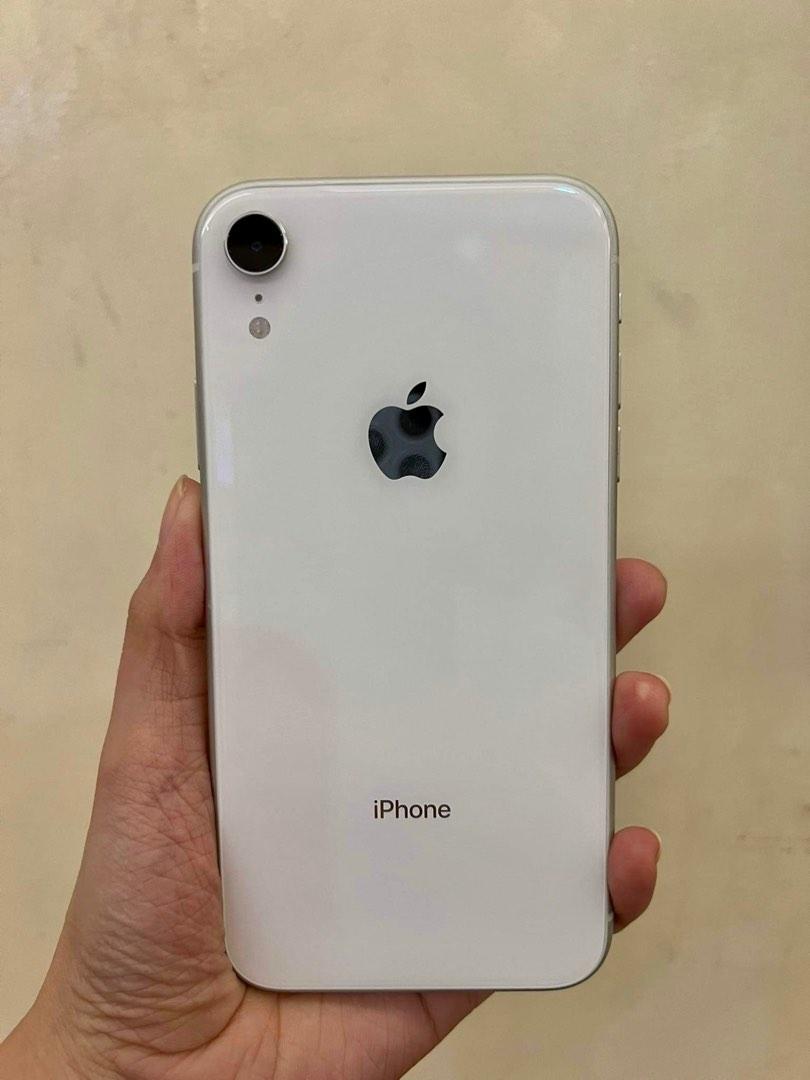 Iphone Xr 128gb (Category: iPhone X Series) located in Bulacan. Submitted by nicoleprelovedd (Listing ID 1181432058, Image 1). Description: iphone xr 128gb smartlocked (sun & tnt sim allowed) 94% batt health 6months old complete box with cord free 2 case.