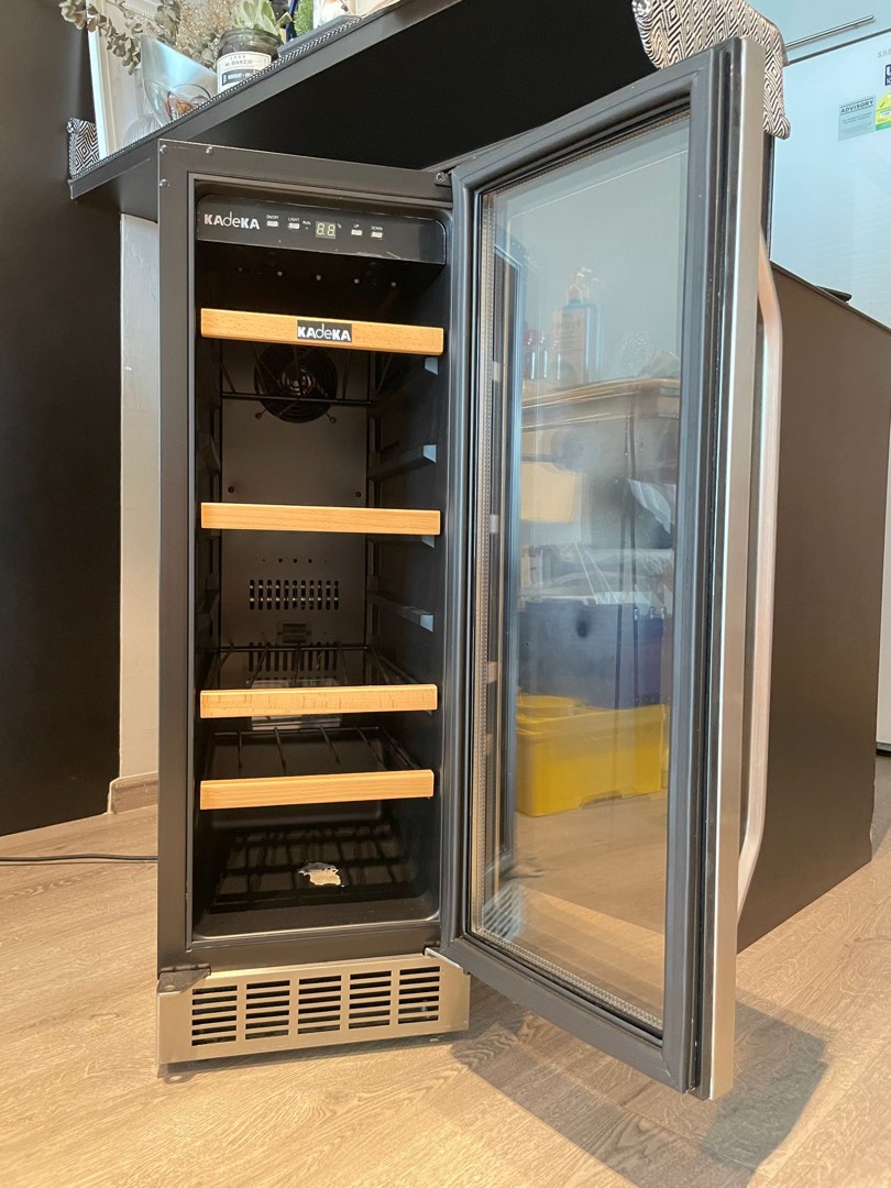 Kadeka Wine Chiller, TV & Home Appliances, Kitchen Appliances, Wine