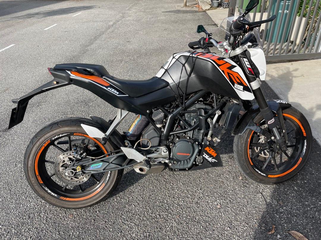 KTM DUKE 200 v1 2014 Motorbikes on Carousell