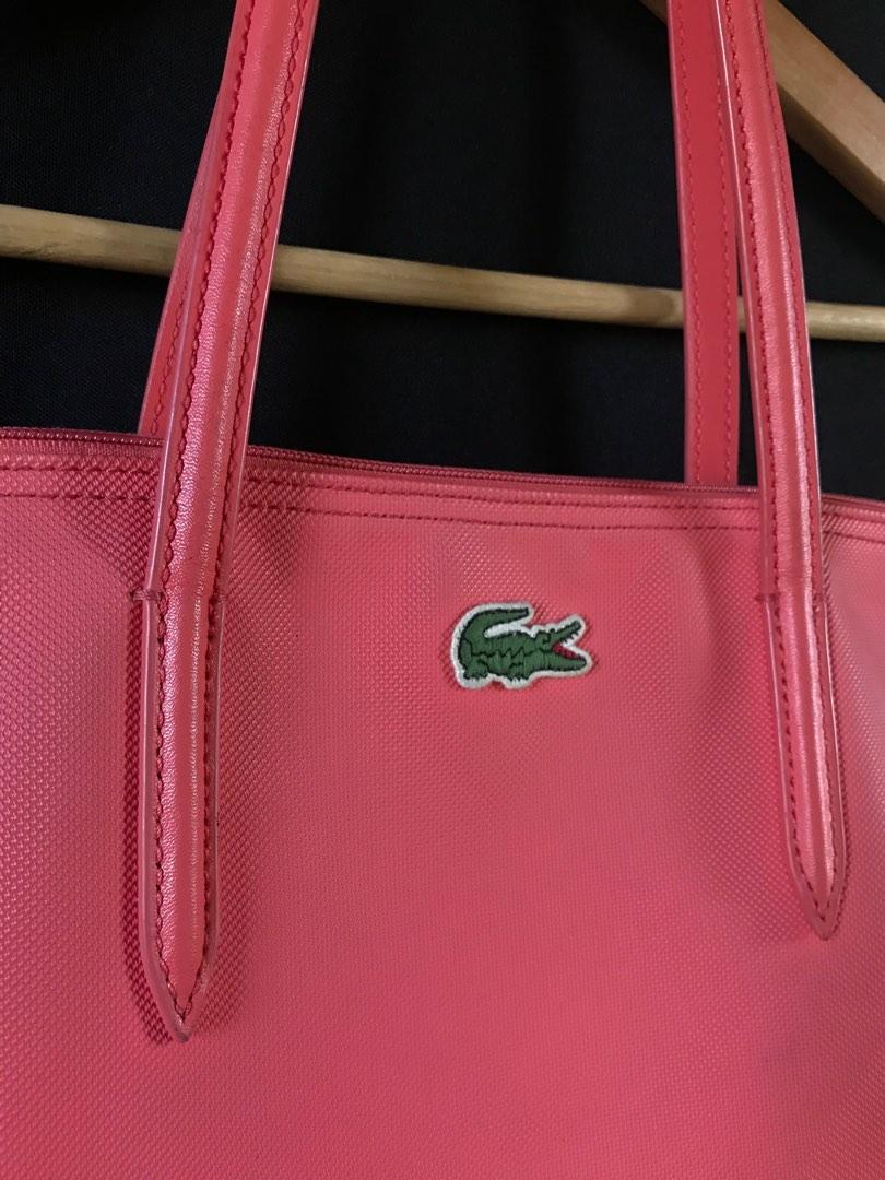 Lacoste Tote Bag (Category: Luxury Bags & Wallets) located in Bacolod City. Submitted by BWMCAROUSEL (Listing ID 1181507341, Image 2). Description: Lacoste Concept Tote Bag Authentic see photo for detail/ minimal issue.