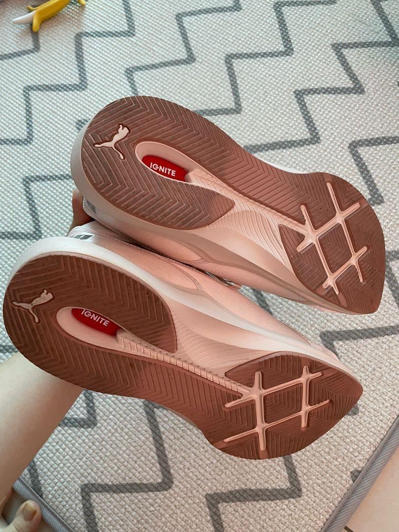 Puma phenom discount satin en pointe