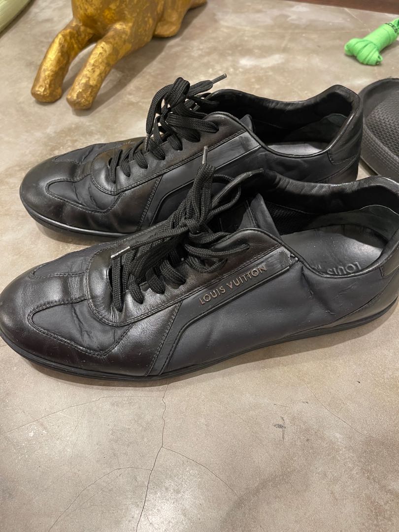 Louis Vuitton LV sneakers runaway rubber shoes Men, Men's Fashion,  Footwear, Sneakers on Carousell