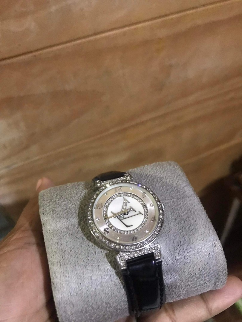 Ladies Louis Vuitton wrist watch price $20.00 in Phnom Penh, Cambodia -  Granite Stone