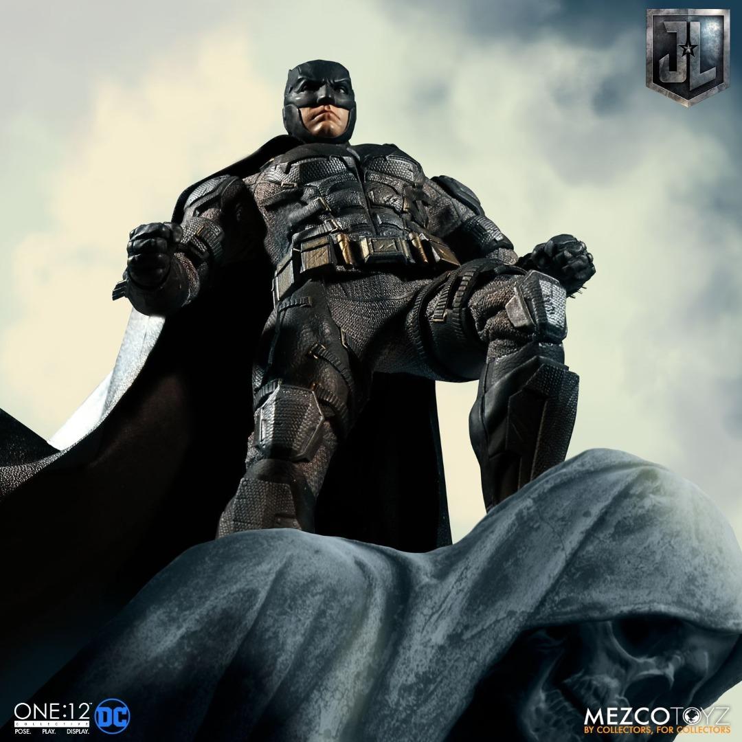 Mezco Toyz Justice League One:12 Collective Batman (Tactical Suit) Action  Figure Toy, Hobbies & Toys, Toys & Games on Carousell