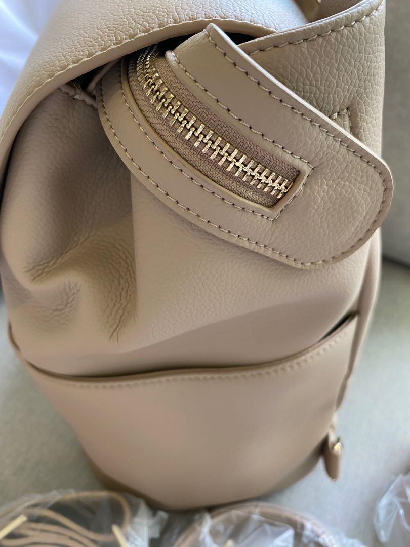 Mina Baie Midi Kinney Vegan Leather Diaper Bag in Sand, Babies & Kids