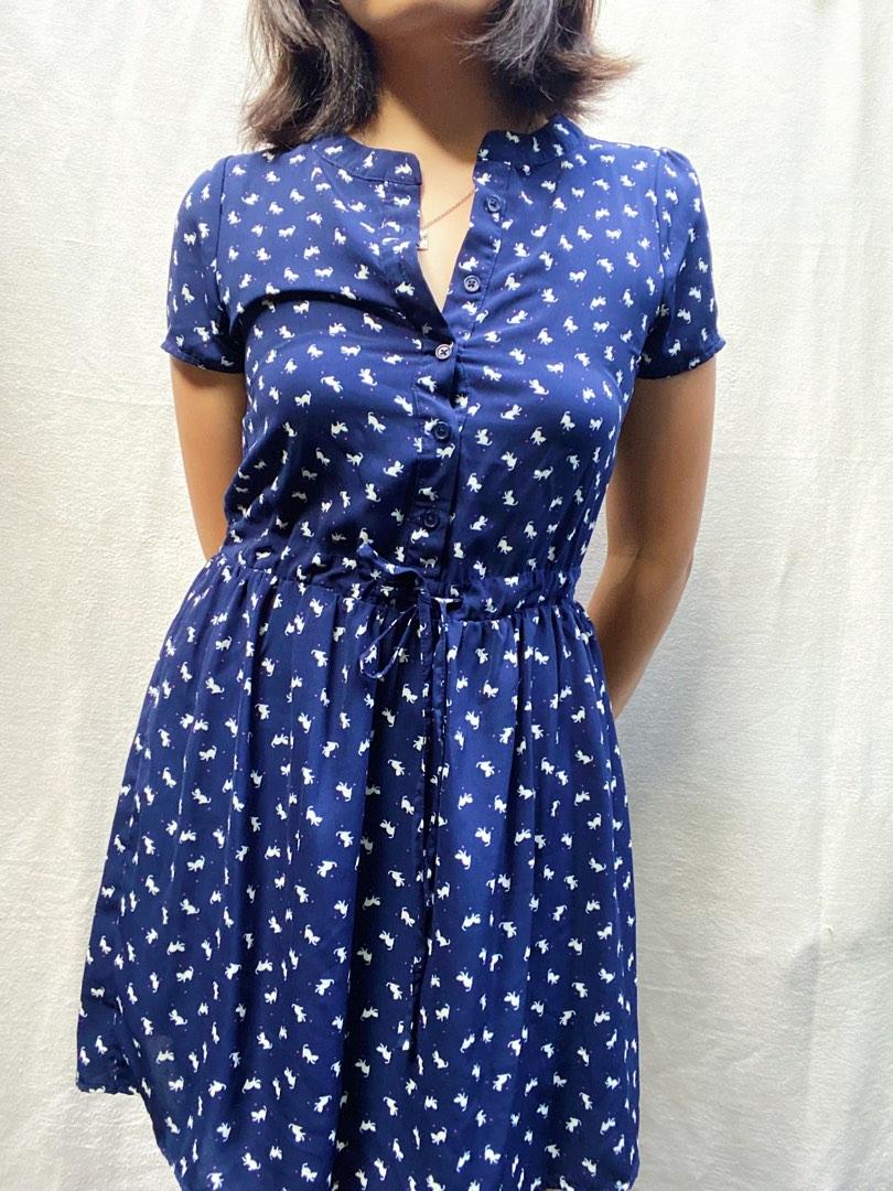navy blue dress with small cat pattern, Women's Fashion, Dresses & Sets