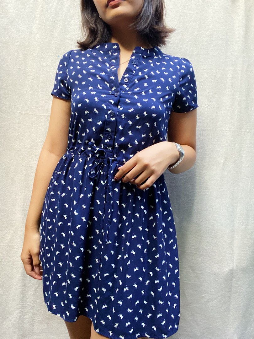 navy blue dress with small cat pattern, Women's Fashion, Dresses & Sets