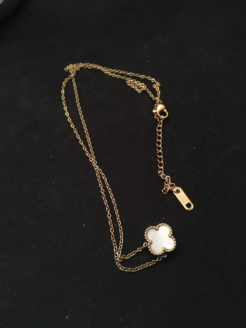 [NEVERUSED] VAN CLEEF AND ARPELS (VCA) SWEET ALHAMBRA MOTHER OF PEARL