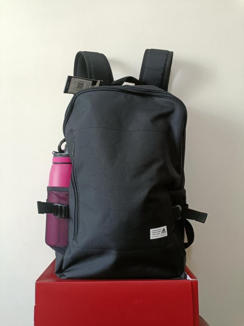 Classic boxy backpack 2025