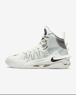 Nike GT Jump size 9.5