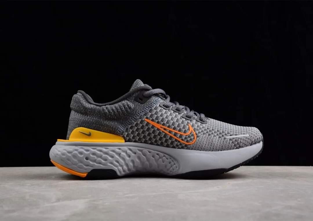 Nike ZoomX Invincible Run Flyknit 2 Grey