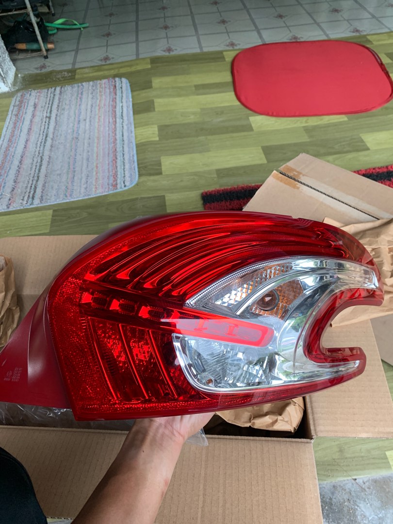 Original Peugeot 208 Rear Lamp 1 Set (Right & Left), Auto Accessories on Carousell