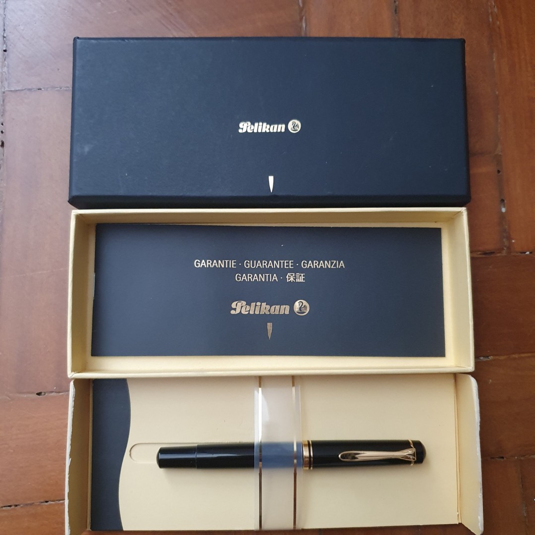 Pelikan 14C-585 Medium Nib Fountain Pen 14K Gold Nib Piston Filler