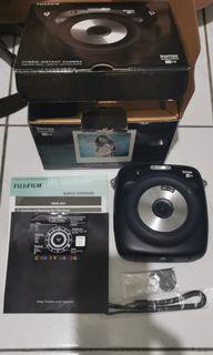Preloved Fuji film Polaroid Instax Square