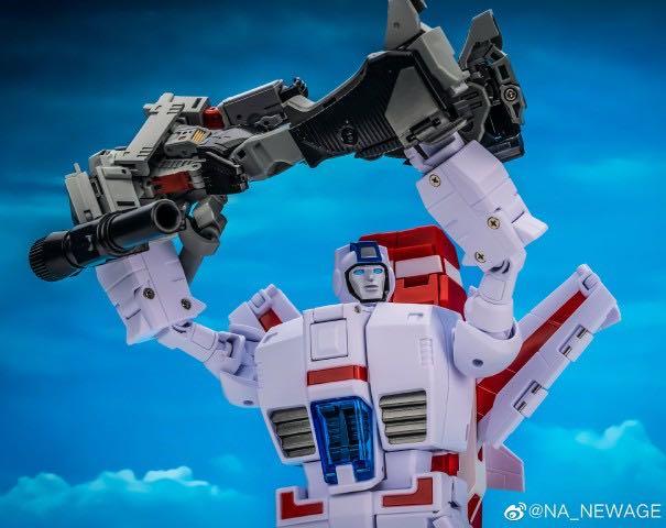 [Preorder] Transformers NewAge New Age NA - H-45 H45 Firefox (aka ...