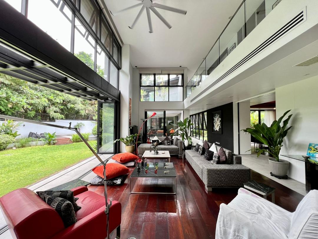 Ayala Alabang Village AAV Modern House with Pool and Garden for Sale