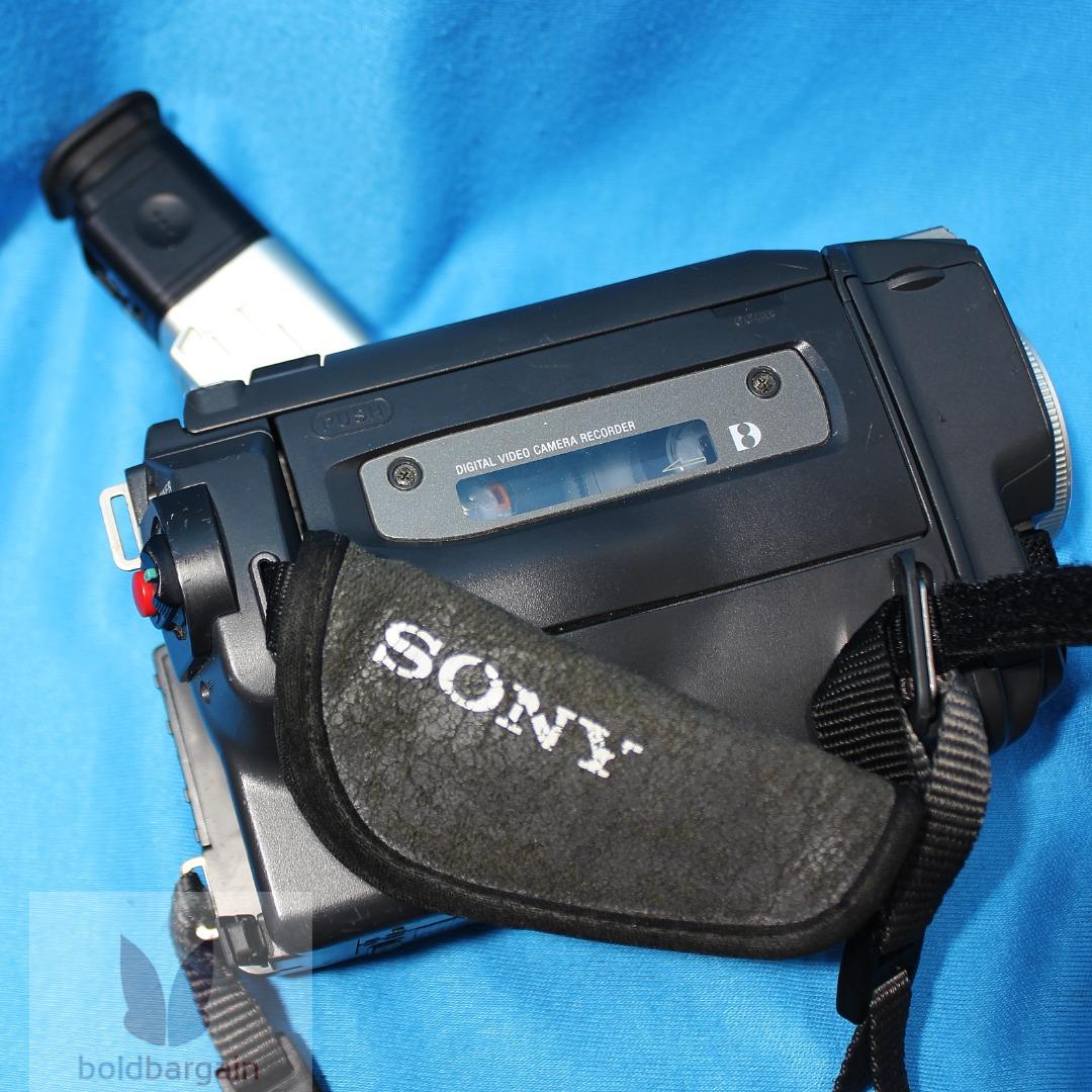 Rare Vintage Retro Sony Handycam CCDTRV120E Camcorder CCD Video Camera Digital 8 Cassette