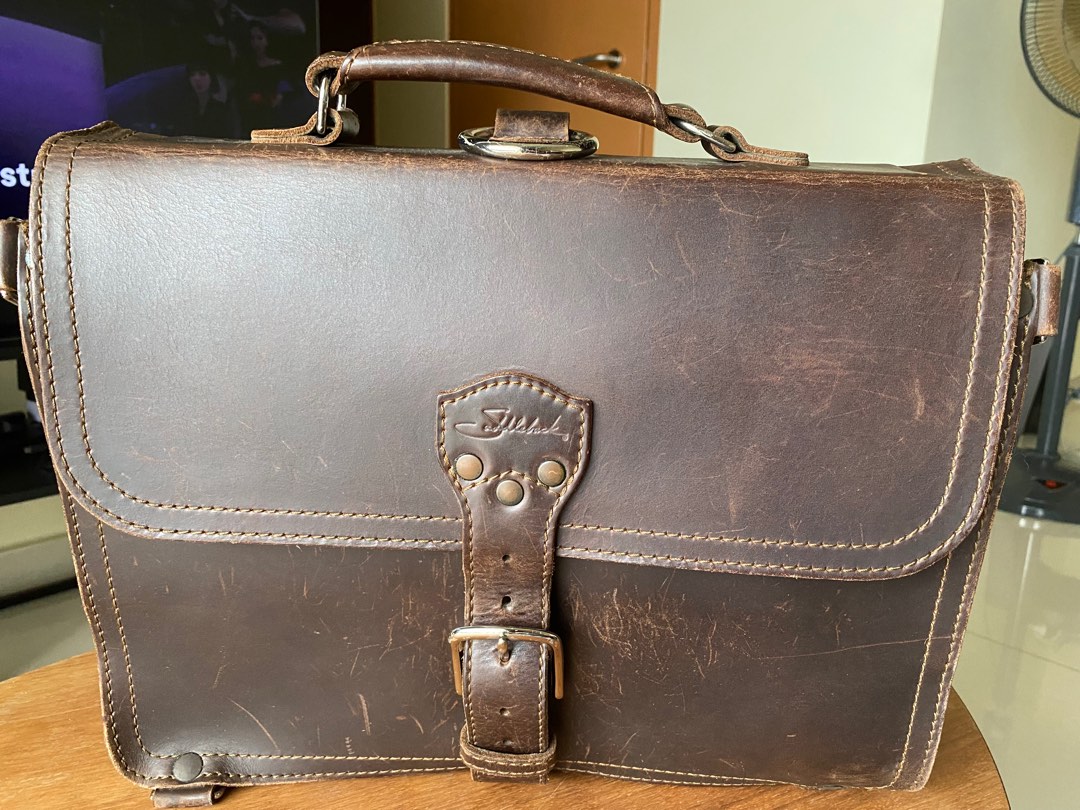 Saddleback leather briefcase / laptop bag / messenger bag, Luxury, Bags