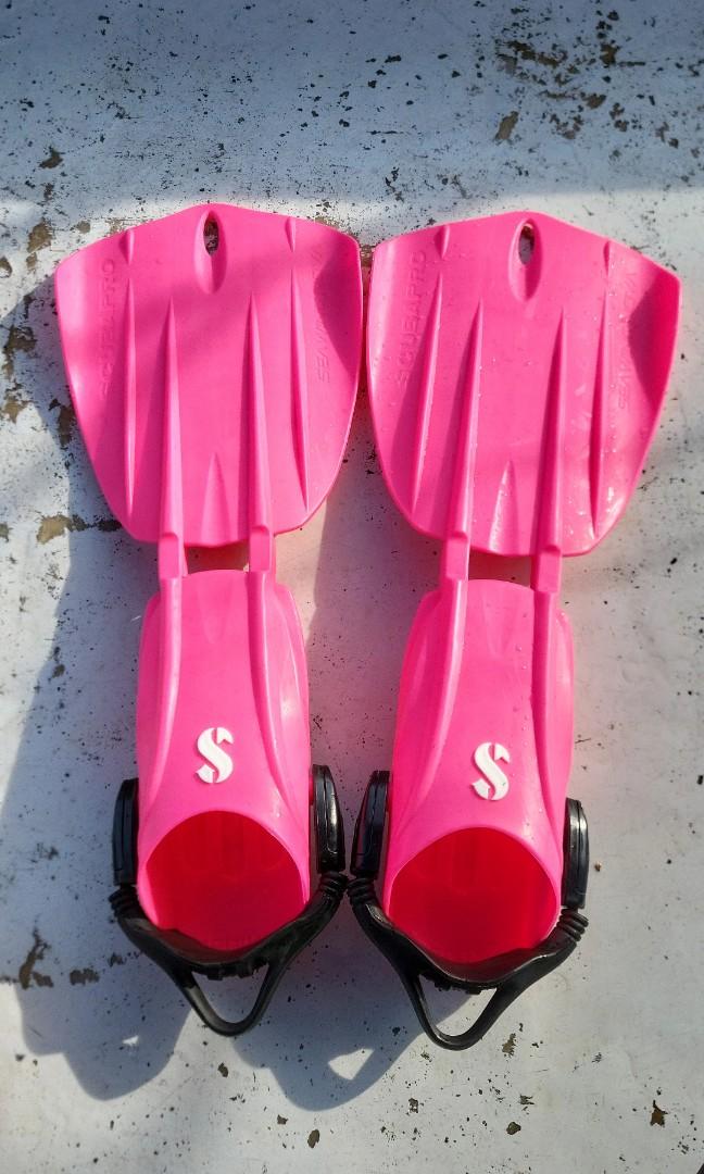 ScubaPro Seawing Nova Fin (Pink), Sports Equipment, Other Sports Equipment and Supplies on Carousell