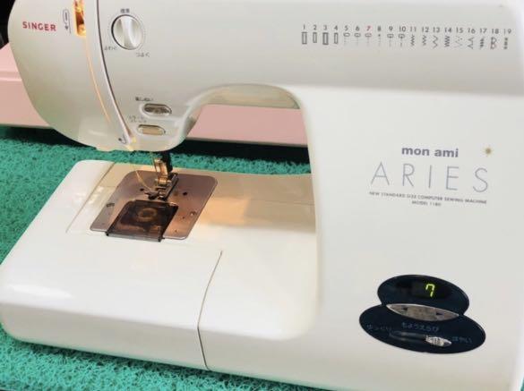 Singer Mon Singer Mon ami Aries Series Table Top Sewing Machine, Hobbies & Toys ...