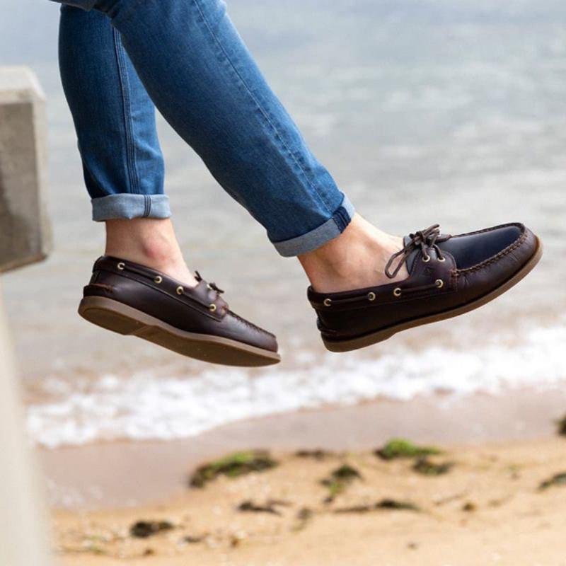 Sperry 2025 saddle shoes