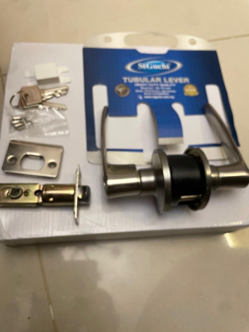 StGuchi door knobs (Category: Locks, Doors & Gates) located in Singapore. Submitted by tonny__teo (Listing ID 1181489182, Image 1). Description: 2 New set of heavy duty quality door knobs ,Easy installation Backset : 60-70 mm Door Thickness: 32-47mm .