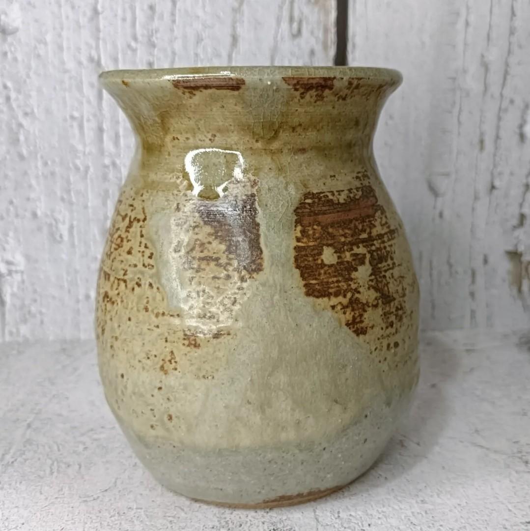 Stoneware jar/vase/utensils holder (Category: Other Kitchenware & Tableware) located in Mandaluyong City. Submitted by aishoppe08 (Listing ID 1181386151, Image 2). Description: h12cm x d8.5cm x c33cm thick and heavy.
