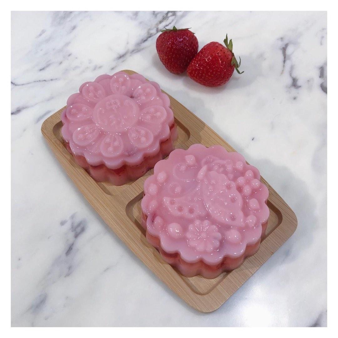 Strawberry Jelly Mooncake, Food & Drinks, Homemade Bakes on Carousell