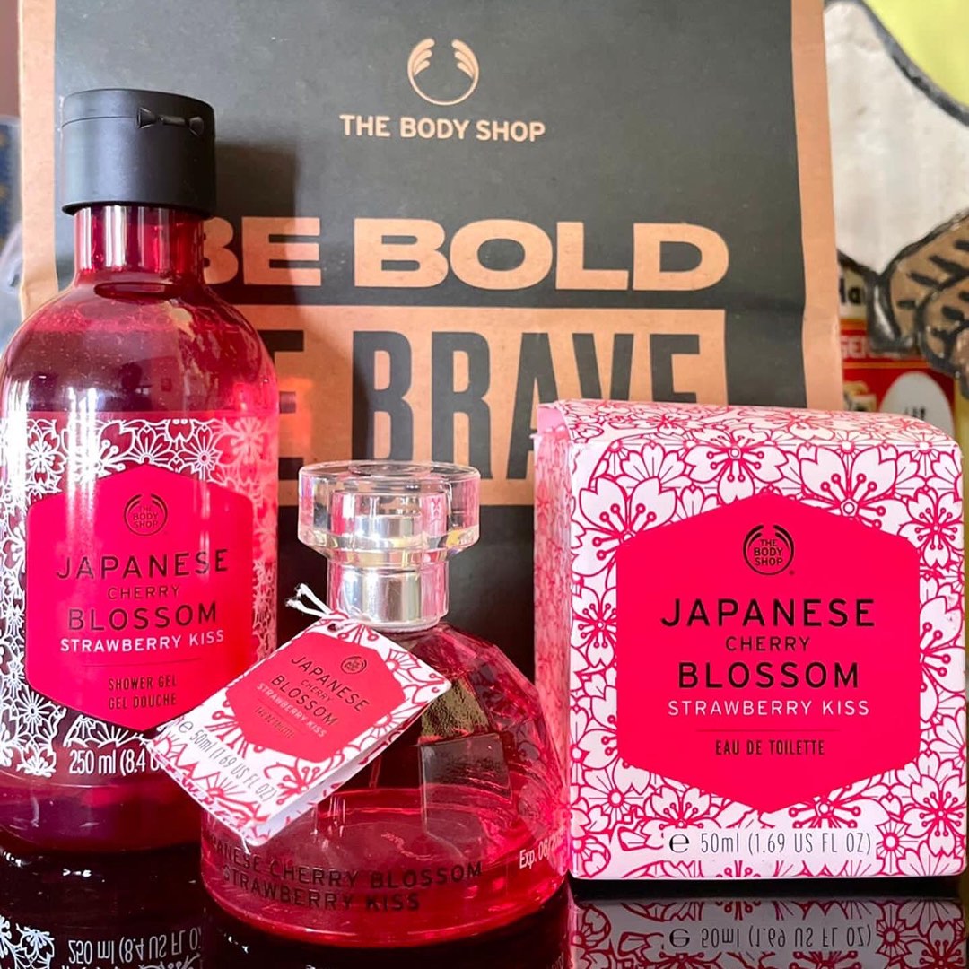 The Body Shop Japanese Cherry Blossom the body shop set, Kesehatan