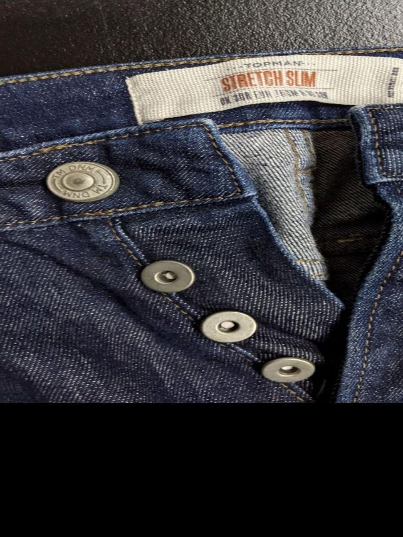 Topman Stretch Slim Denim Jeans 30R (Category: Jeans) located in Makati City. Submitted by kikotank (Listing ID 1181385945, Image 2). Description: Topman Stretch Slim Denim Jeans 30R Length: 40" Leg Width: 7.5".