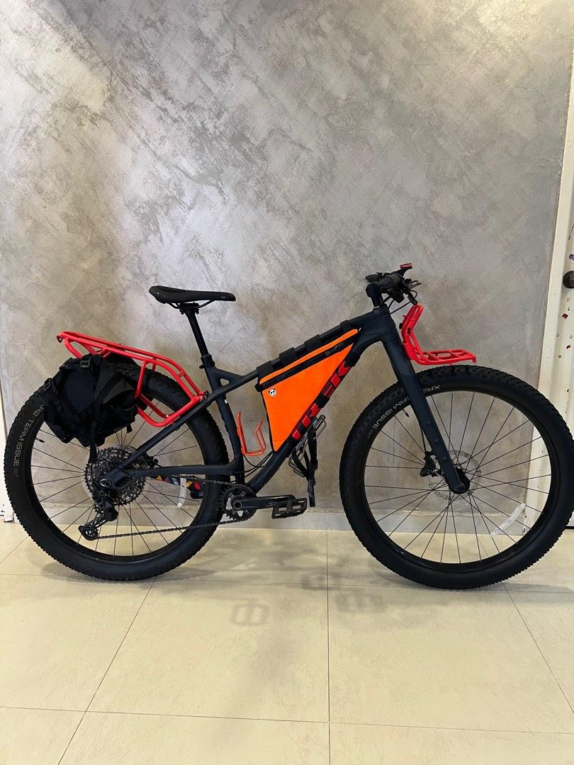 TREK 1120