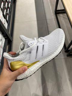 Ultraboost 4.0 DNA W