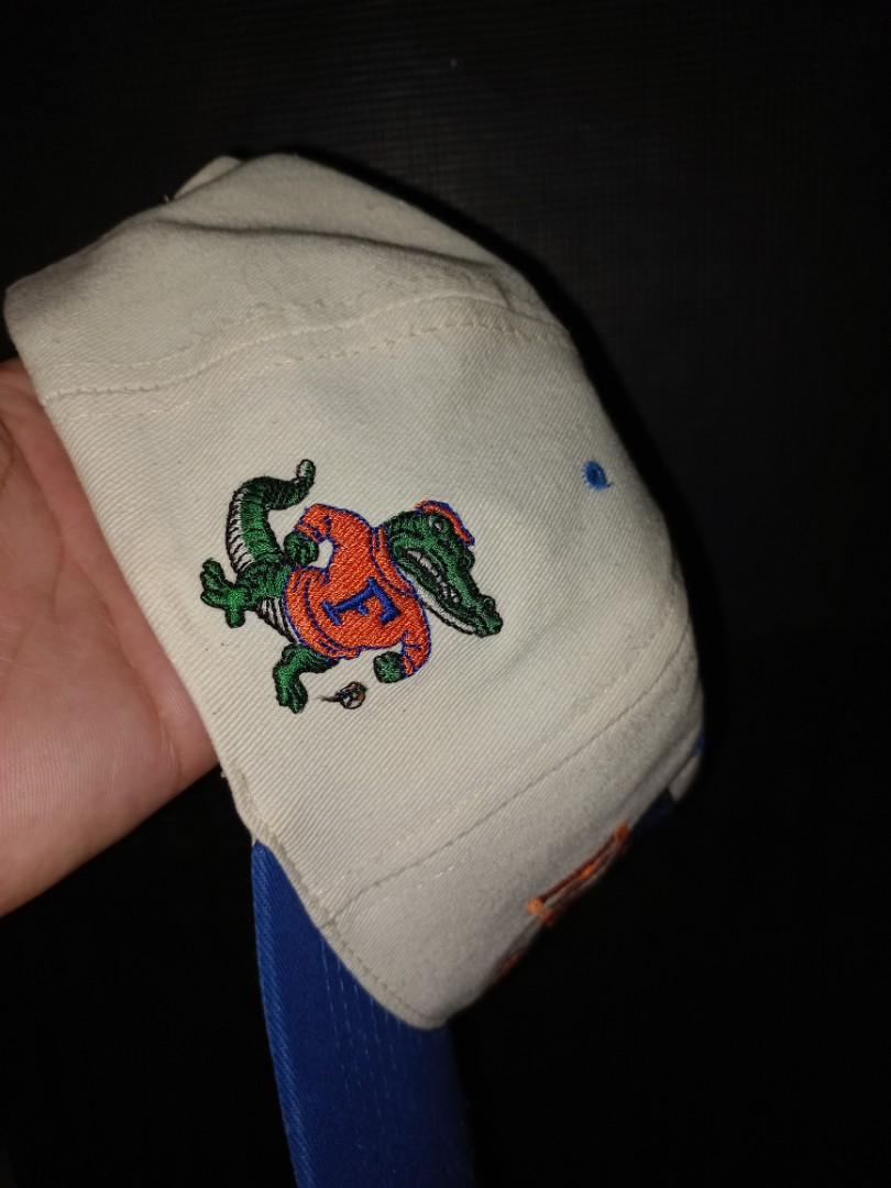 vintage 90s florida gators snapback hat by headstart (Category: Caps & Hats) located in Makati City. Submitted by coleencloset (Listing ID 1181448562, Image 3). Description: size: snapback condition rate: 9/10 condition: good issue: need wash and reshape only rfs: need cash mop: palawan express and gcash additional ship fee advance tnx and godbless.