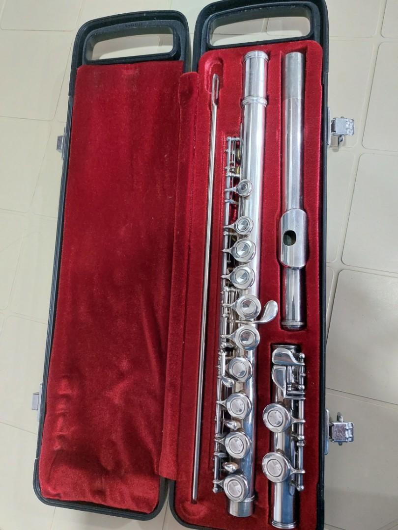 YAMAHA FLUTE 225 JAPAN, Hobbies & Toys, Music & Media, Musical